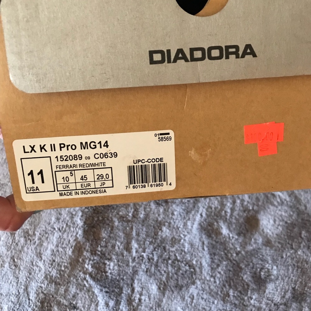 Diadora Men’s Soccer Cleats - Picture 5 of 5